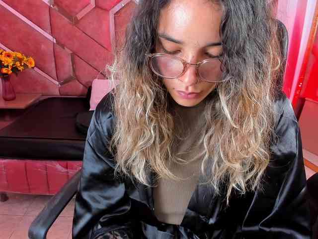 OliviaFox webcam
