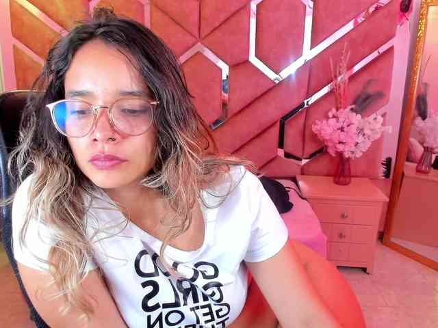 OliviaFox webcam