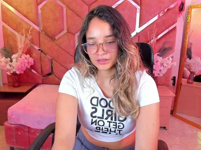 OliviaFox webcam