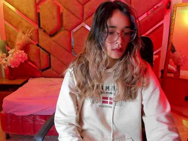 OliviaFox OliviaFox