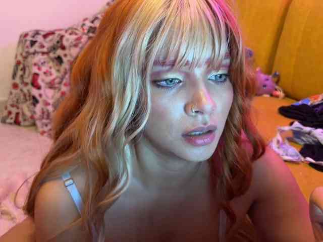 Modella: OliviaFox