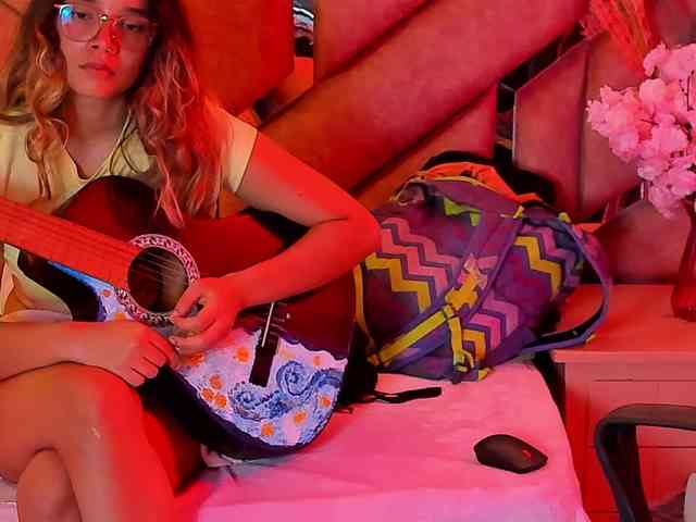 Modella: OliviaFox