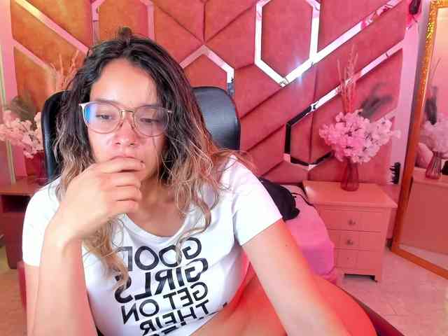 OliviaFox webcam