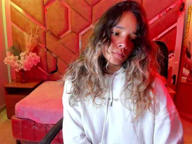 OliviaFox webcam