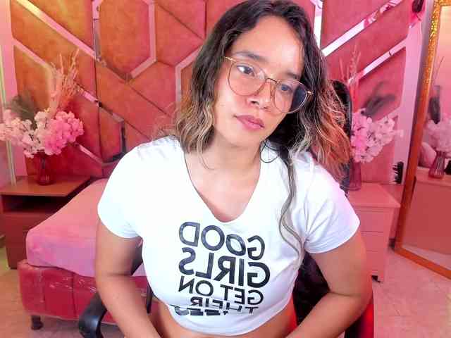 OliviaFox webcam