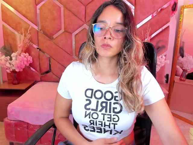 OliviaFox webcam