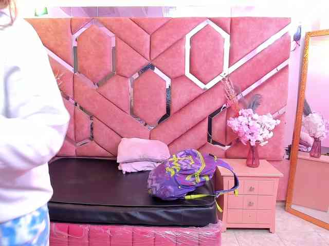 OliviaFox webcam