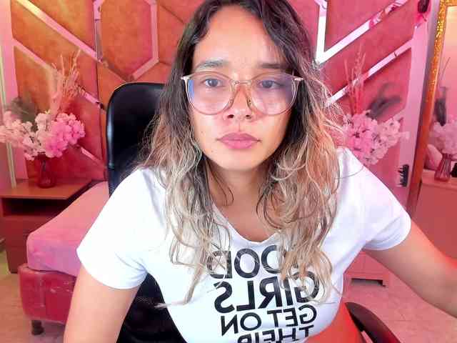 OliviaFox webcam