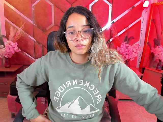 OliviaFox webcam
