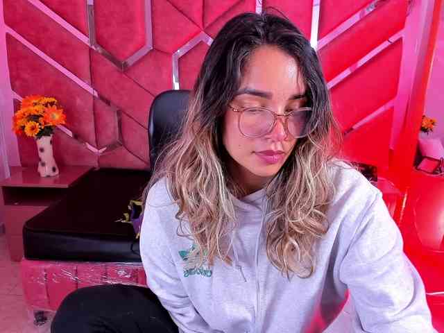 OliviaFox webcam