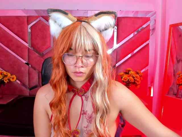 OliviaFox webcam