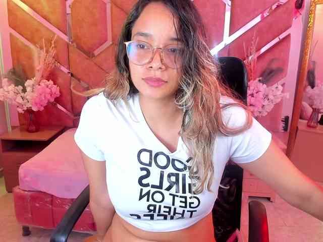 OliviaFox OliviaFox