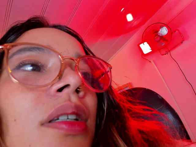OliviaFox OliviaFox