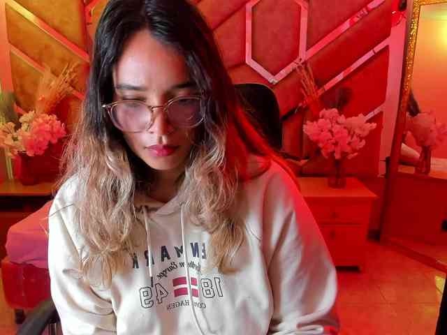 OliviaFox OliviaFox