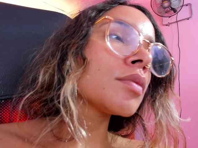 OliviaFox OliviaFox