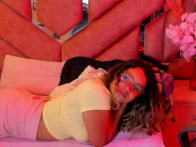 OliviaFox webcam