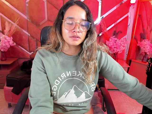 OliviaFox webcam
