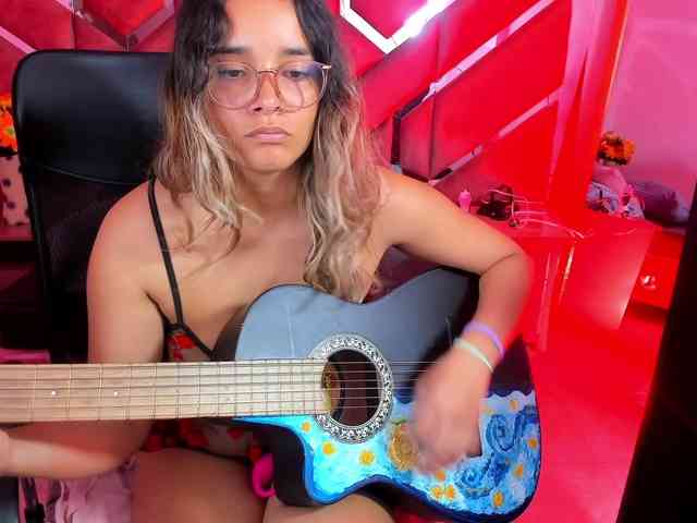OliviaFox webcam