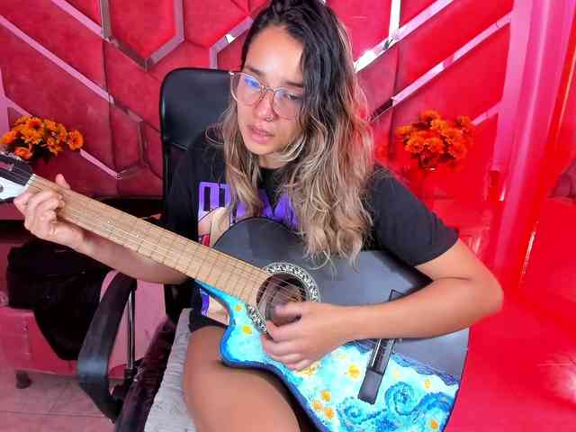 OliviaFox webcam