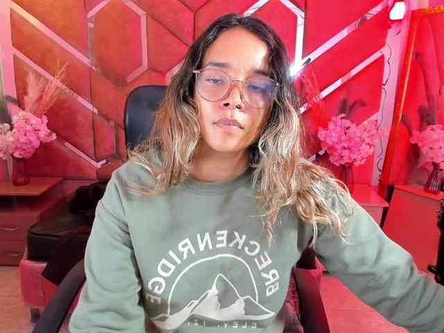 OliviaFox webcam