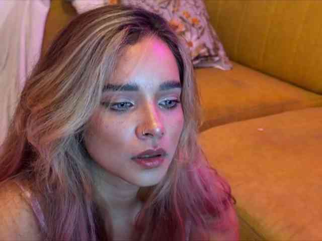 Modella: OliviaFox