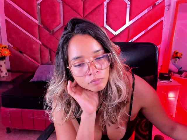 Modella: OliviaFox