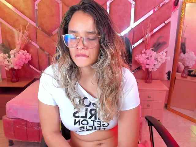 OliviaFox webcam
