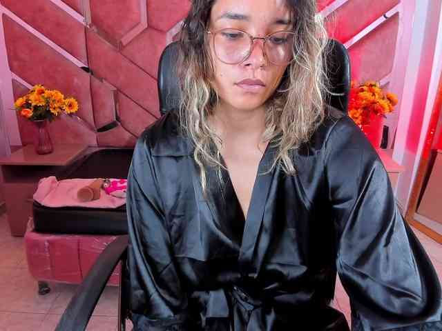 OliviaFox webcam
