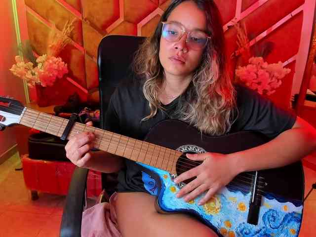 OliviaFox OliviaFox