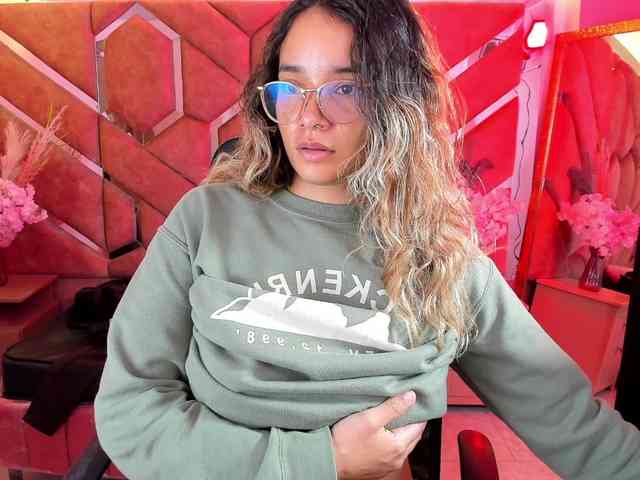 Modella: OliviaFox