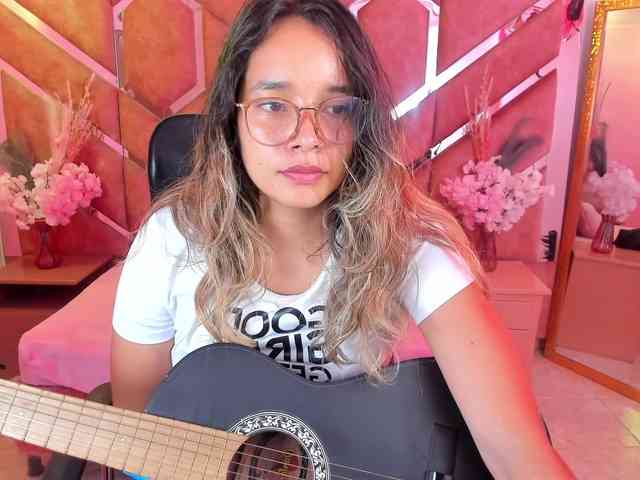 OliviaFox webcam
