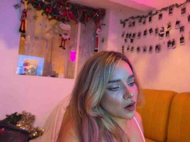 Modella: OliviaFox