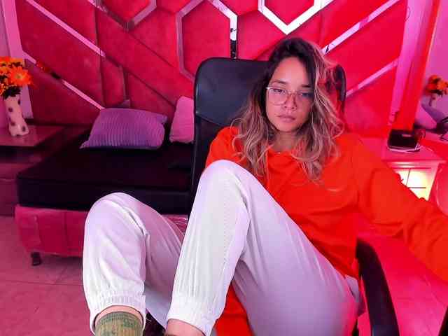 Modella: OliviaFox