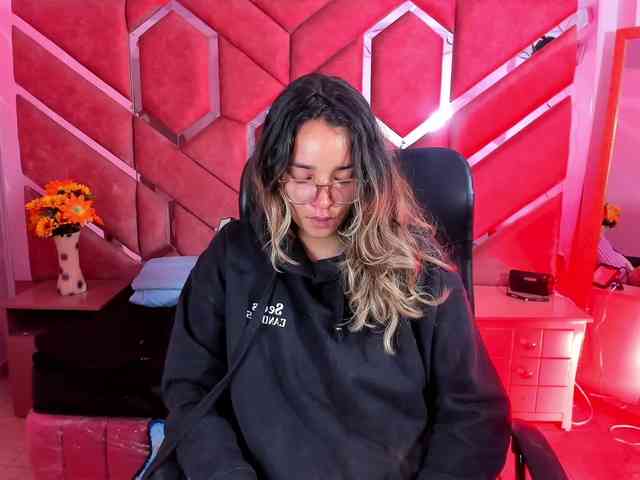 Modella: OliviaFox