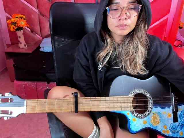 OliviaFox webcam