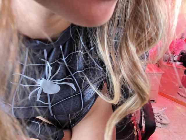 Modella: OliviaFox