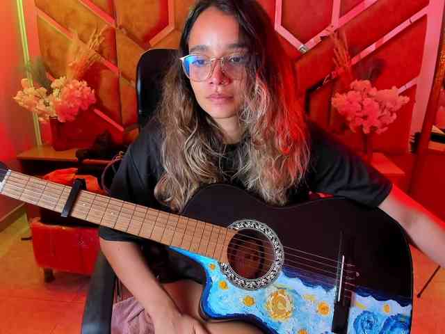 OliviaFox webcam