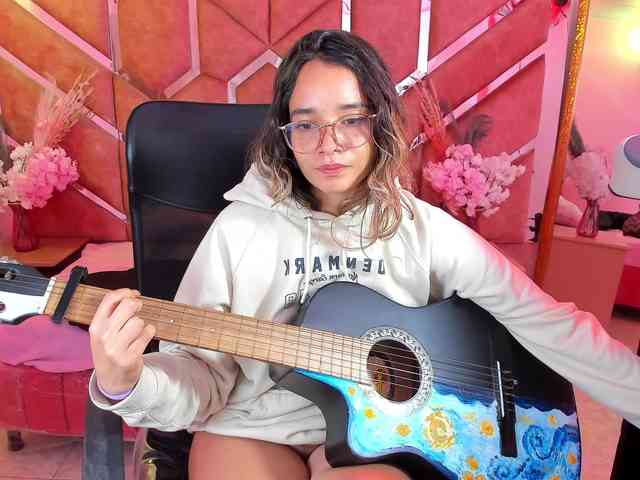 OliviaFox OliviaFox