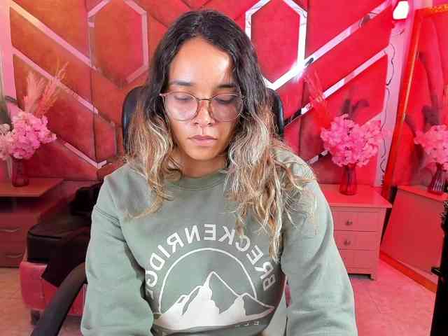 Modella: OliviaFox