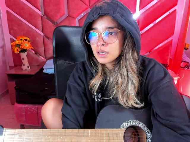 OliviaFox webcam