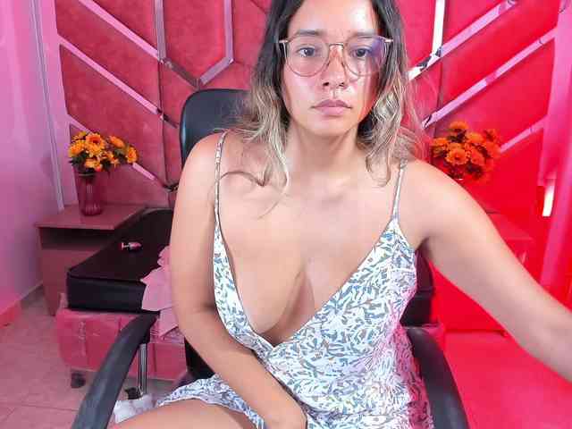 Modella: OliviaFox