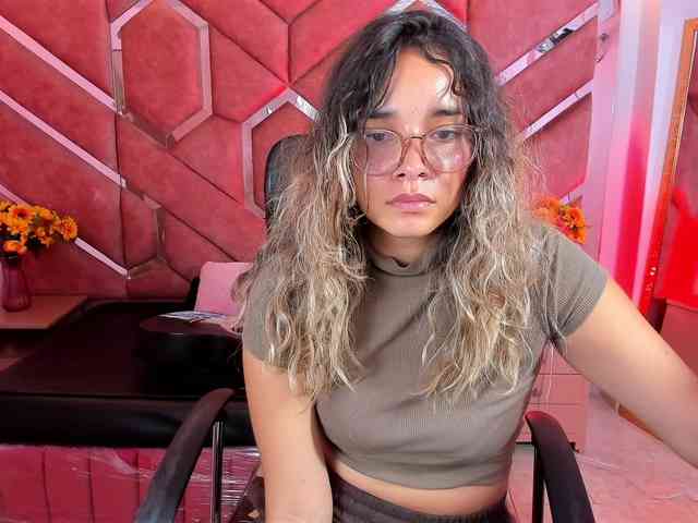 OliviaFox webcam