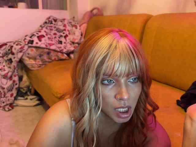 Modella: OliviaFox