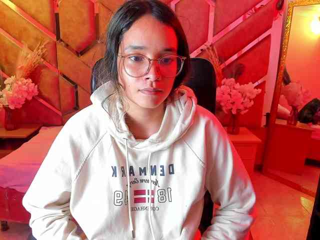 OliviaFox webcam