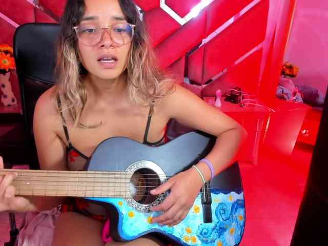 Modella: OliviaFox