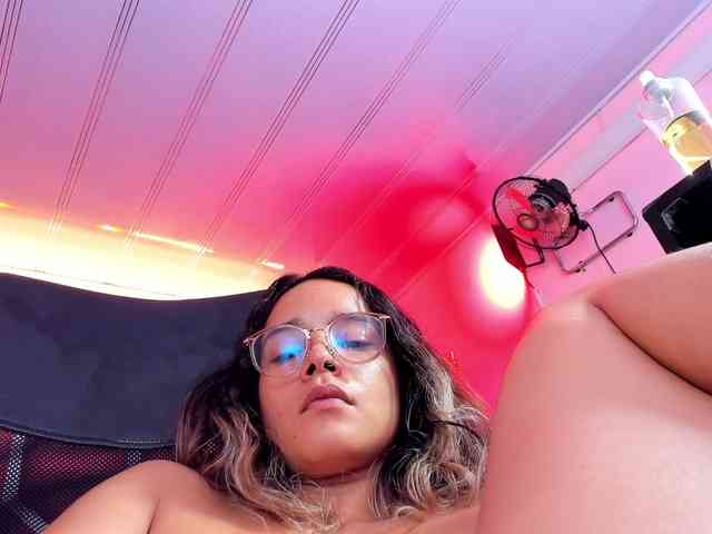 OliviaFox webcam