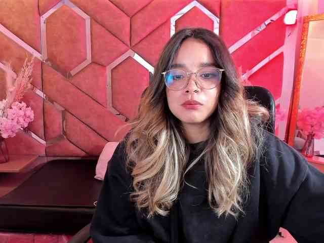 Modella: OliviaFox