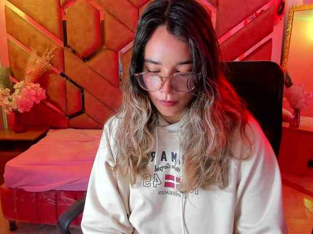 OliviaFox OliviaFox