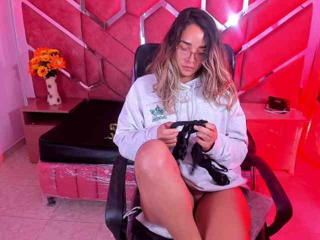 OliviaFox webcam