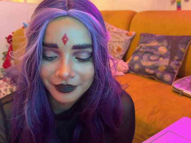 Modella: OliviaFox